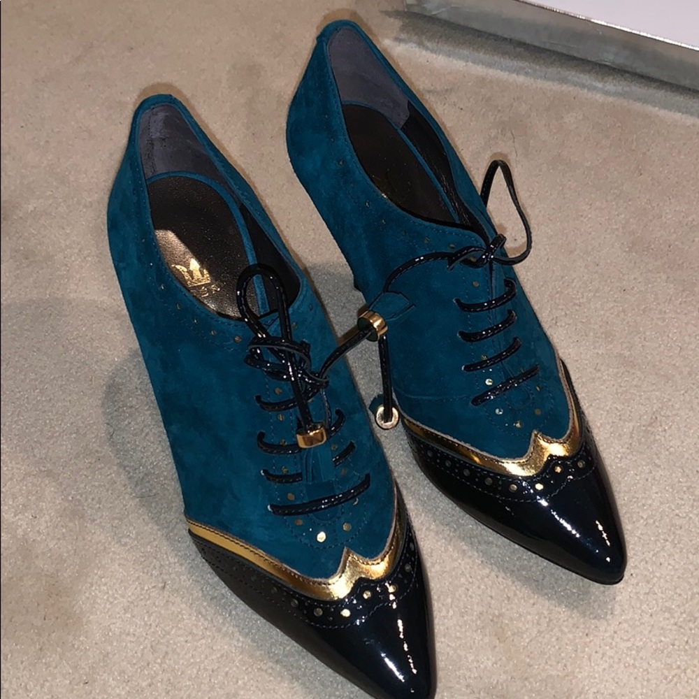 Imperio women’s teel color heels. Size 38 new!